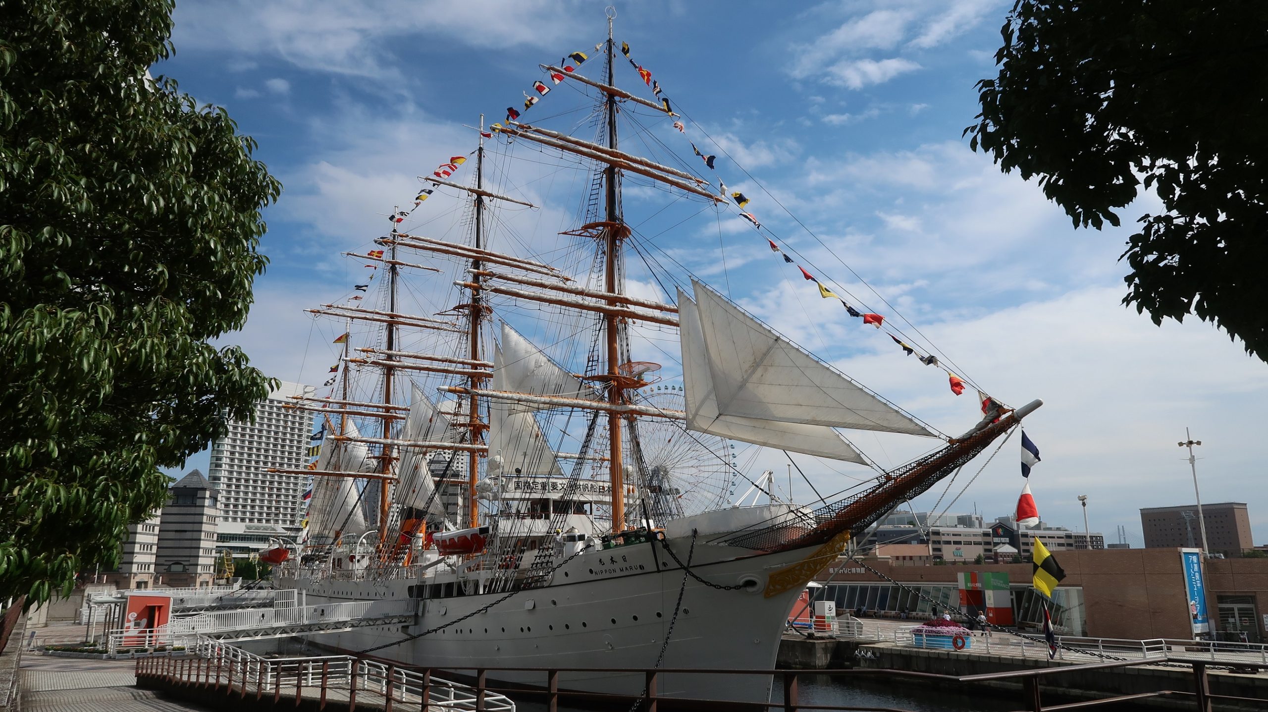 【激レア】　横浜日本丸　20周年記念　特別記念Ｔシャツ　記念キャップ　帆船