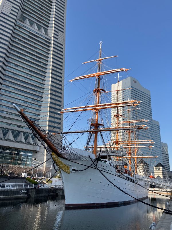 帆船日本丸の画像